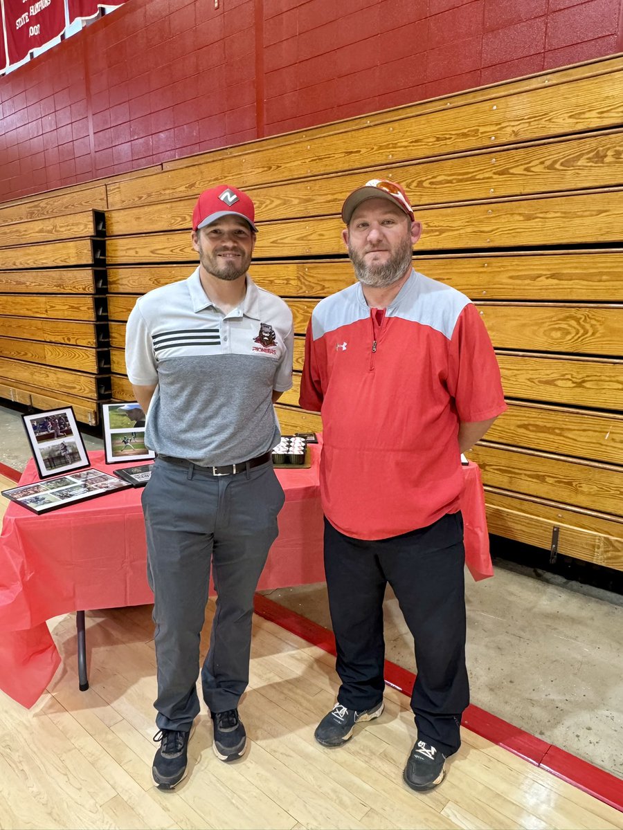 Northark Athletics (@pioneerteams) on Twitter photo ⚾️ Another BIG addition for Pioneer Baseball! <a href="/NortharkB/">North Arkansas College Baseball</a>
Welcome Mason Meador from Green Forest High School (AR)! We can’t wait to see you out on the field repping Northark! ♦️
#NACAthletics #PioneerBaseball #JucoBaseball #Arkansas #NewPioneer #SigningDay #Baseball ⚾️ Another BIG addition for Pioneer Baseball! <a href="/NortharkB/">North Arkansas College Baseball</a>
Welcome Mason Meador from Green Forest High School (AR)! We can’t wait to see you out on the field repping Northark! ♦️
#NACAthletics #PioneerBaseball #JucoBaseball #Arkansas #NewPioneer #SigningDay #Baseball