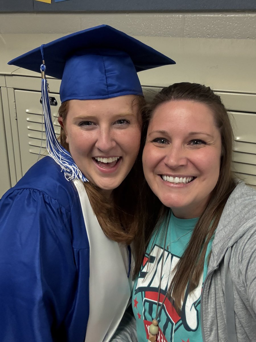 Ali Neibling tweet media