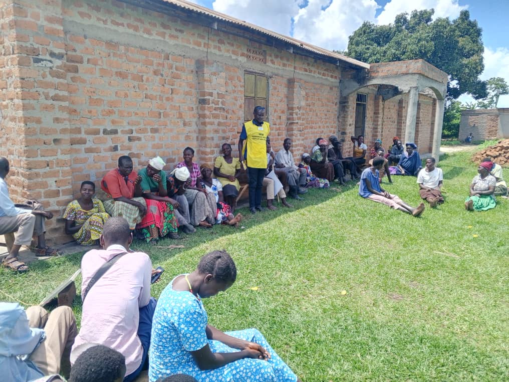 Residents of Adari A village, Oyengopere parish, Kwera sub county in Dokolo district have gathered to bless Bonny Alilo, as he embarks on a new journey as the NRM party C/P for Dokolo district. They are confident that he will bring positive change $ progress to the  party.
