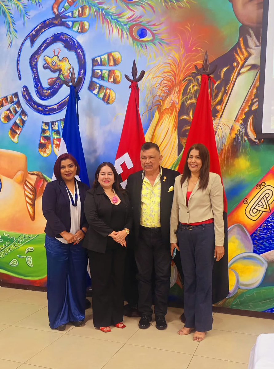 Iniciamos la 3era edición de la Catedra “Emmanuel Mongalo” en un esfuerzo de la Academia de Geografía e Historia de Nic. y nuestro Ministerio de Educación, para aportar al aprendizaje integral y formación científica que llevará educación de calidad a las aulas de clases del país.