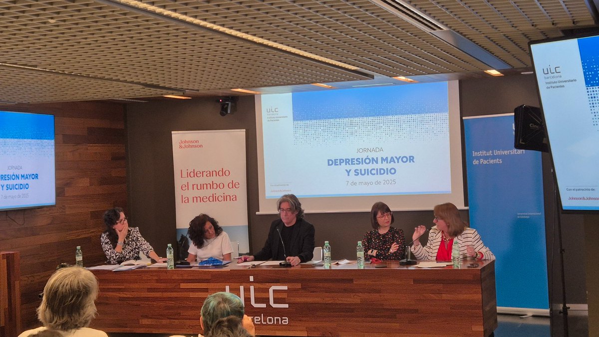 Instituto Universitario de Pacientes (@iupacientes) on Twitter photo Segunda Mesa Redonda "Depresión Mayor " Innovación Terapéutico.
#Jornada #Depresió
<a href="/AndoniAnsean/">Andoni Ansean</a>
<a href="/grupsomvia/">Grup SOM VIA</a>
<a href="/titonlailla/">Assumpció Lailla 🎗</a> Segunda Mesa Redonda "Depresión Mayor " Innovación Terapéutico.
#Jornada #Depresió
<a href="/AndoniAnsean/">Andoni Ansean</a>
<a href="/grupsomvia/">Grup SOM VIA</a>
<a href="/titonlailla/">Assumpció Lailla 🎗</a>