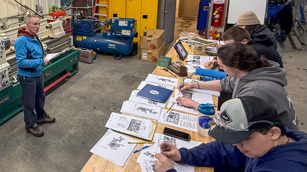 pwsc_alaska's tweet image. 👋Meet Tim Burns – PWSC&apos;s new adjunct #millwright instructor, Valdez local, and mentor. With 20+ years teaching precision #machining, Tim is helping students build strong futures in the skilled #trades. Proud to have him shaping Alaska’s workforce! Welcome to #PWSC, Tim!