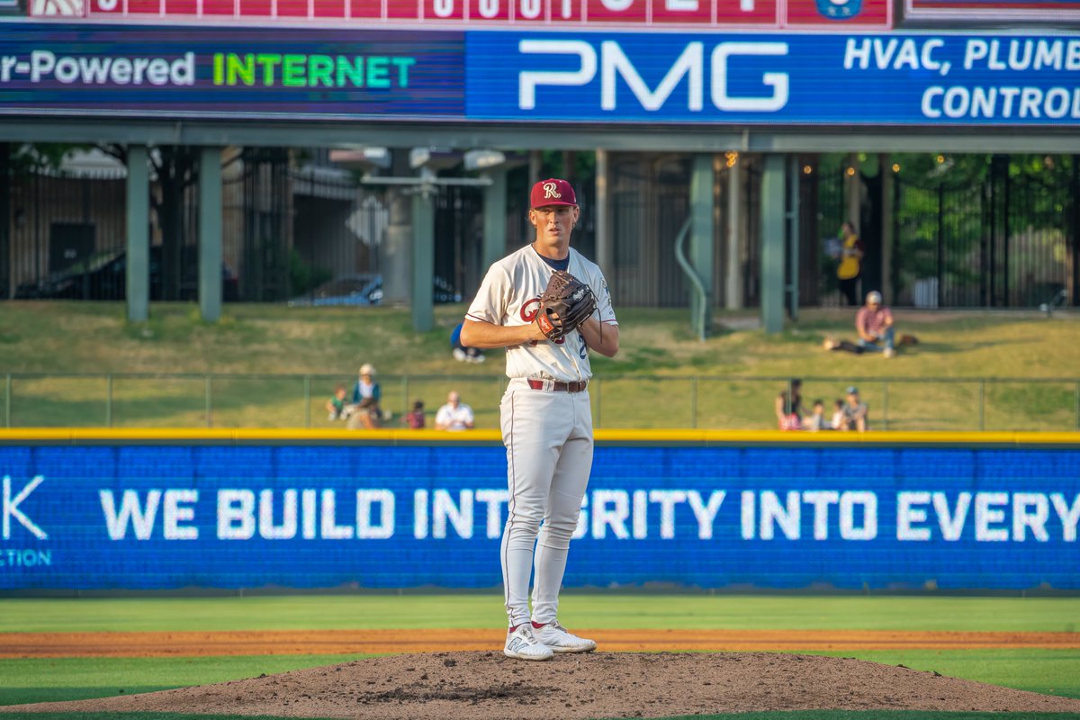 Have a day Kohl Drake!

Final Line: 6 IP, 0 R, 0 H, 2 BB, 6 K, 79 TP (49 strikes)

Ryan Lobus replaces him in relief.

B7 | FRI 6, SA 0