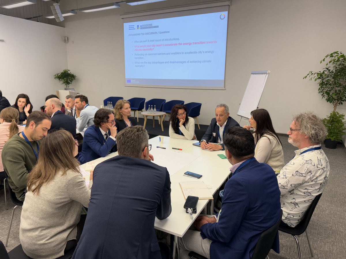 ASCEND Project (@ascend_eu) on Twitter photo 🔁 At #CitiesMissionConference2025, <a href="/ASCEND_eu/">ASCEND Project</a> joined the Peer-to-Peer Cities Exchange—a workshop on urban energy systems, real-life solutions & climate goals.
🏙️ Cities explored #PEDs, digital twins, heating, energy communities & electrification in group discussions! 🔁 At #CitiesMissionConference2025, <a href="/ASCEND_eu/">ASCEND Project</a> joined the Peer-to-Peer Cities Exchange—a workshop on urban energy systems, real-life solutions & climate goals.
🏙️ Cities explored #PEDs, digital twins, heating, energy communities & electrification in group discussions!