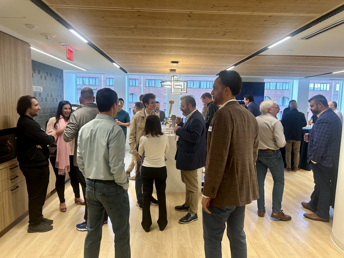 Mass Fintech Hub (@massfintechhub) on Twitter photo Throwing it back to our first <a href="/MassFintechHub/">Mass Fintech Hub</a> Meetup and getting excited for round two next week!
Don’t miss the next one on May 21 at Commonwealth Financial Group. Register by May 19: …echhubmeetupcommonweal.splashthat.com
#FintechNetworking #MassachusettsFintech #BostonFintech Throwing it back to our first <a href="/MassFintechHub/">Mass Fintech Hub</a> Meetup and getting excited for round two next week!
Don’t miss the next one on May 21 at Commonwealth Financial Group. Register by May 19: …echhubmeetupcommonweal.splashthat.com
#FintechNetworking #MassachusettsFintech #BostonFintech