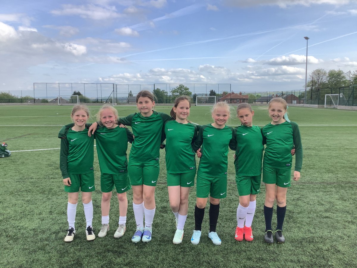 StPatricks_PE's tweet image. Huge well done to our Year 4/5 representatives in the Fishers 5 Tag Rugby Competition at SJF. The children were resilient throughout! The boys were unbeaten and crowned champions! The girls came a close 2nd and were involved in some very tight games!
@sjfdewsbury
🏉📷🌟
