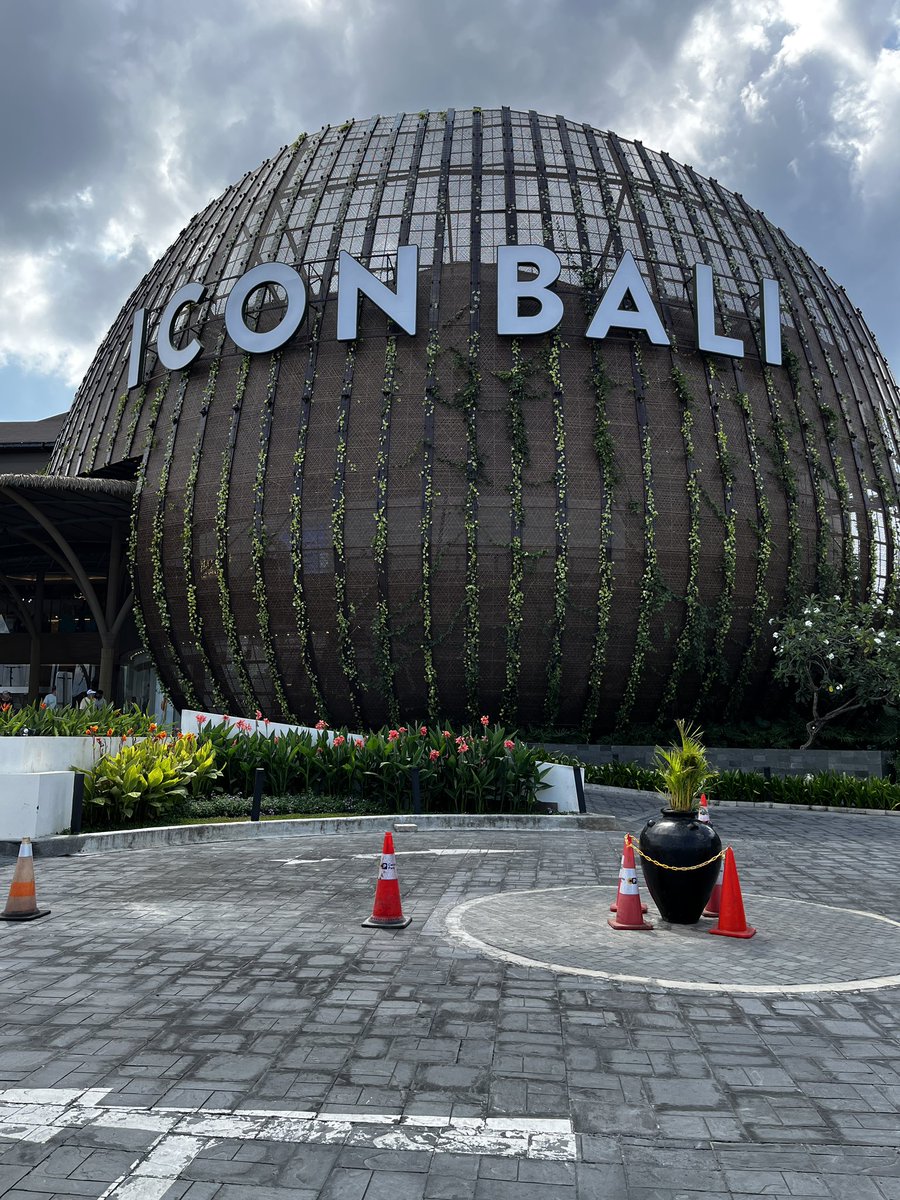 vpsheejith's tweet image. At Bali