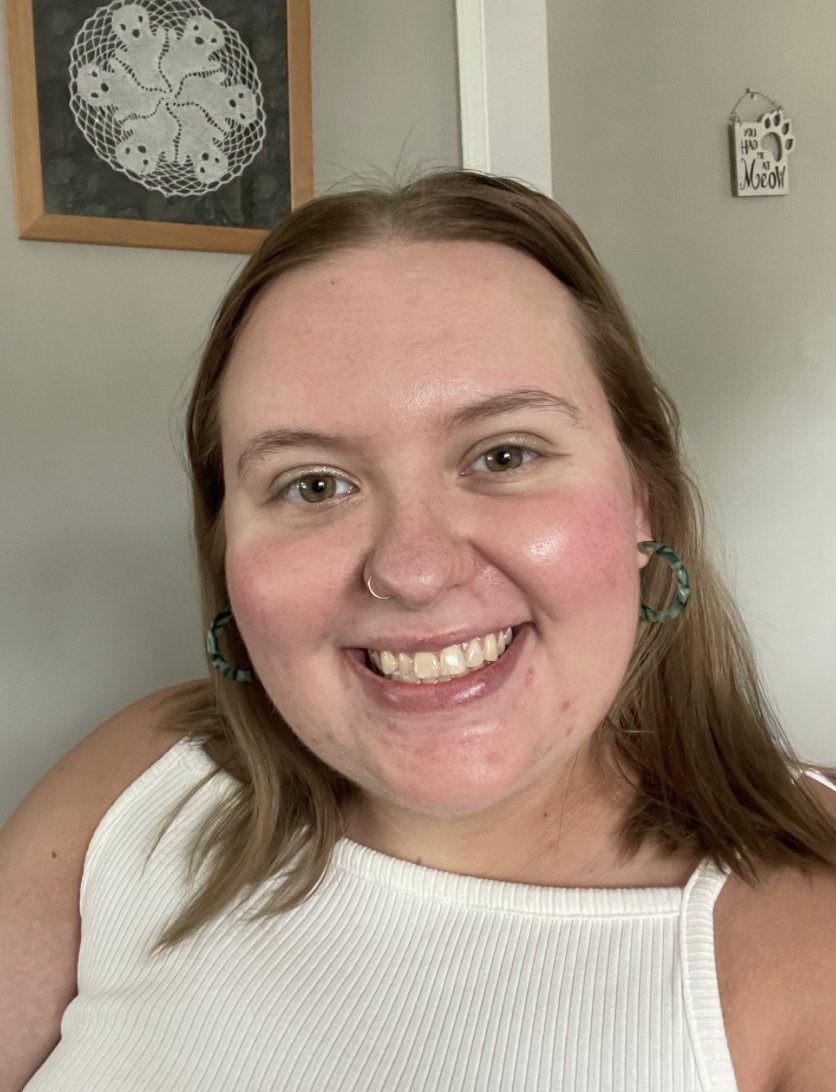 Meet our new managing editor, <a href="/elenamacdonald_/">elena</a> !

Elena Macdonald (they/she) is a writer from Virginia. Their work has been featured or is forthcoming in <a href="/ekphrasticrev/">The Ekphrastic Review</a>, Kitchen Table Quarterly, and <a href="/TwinBirdReview/">Twin Bird Review - OPEN FOR SUBS!</a>. Elena is grateful and excited to be taking on this role.