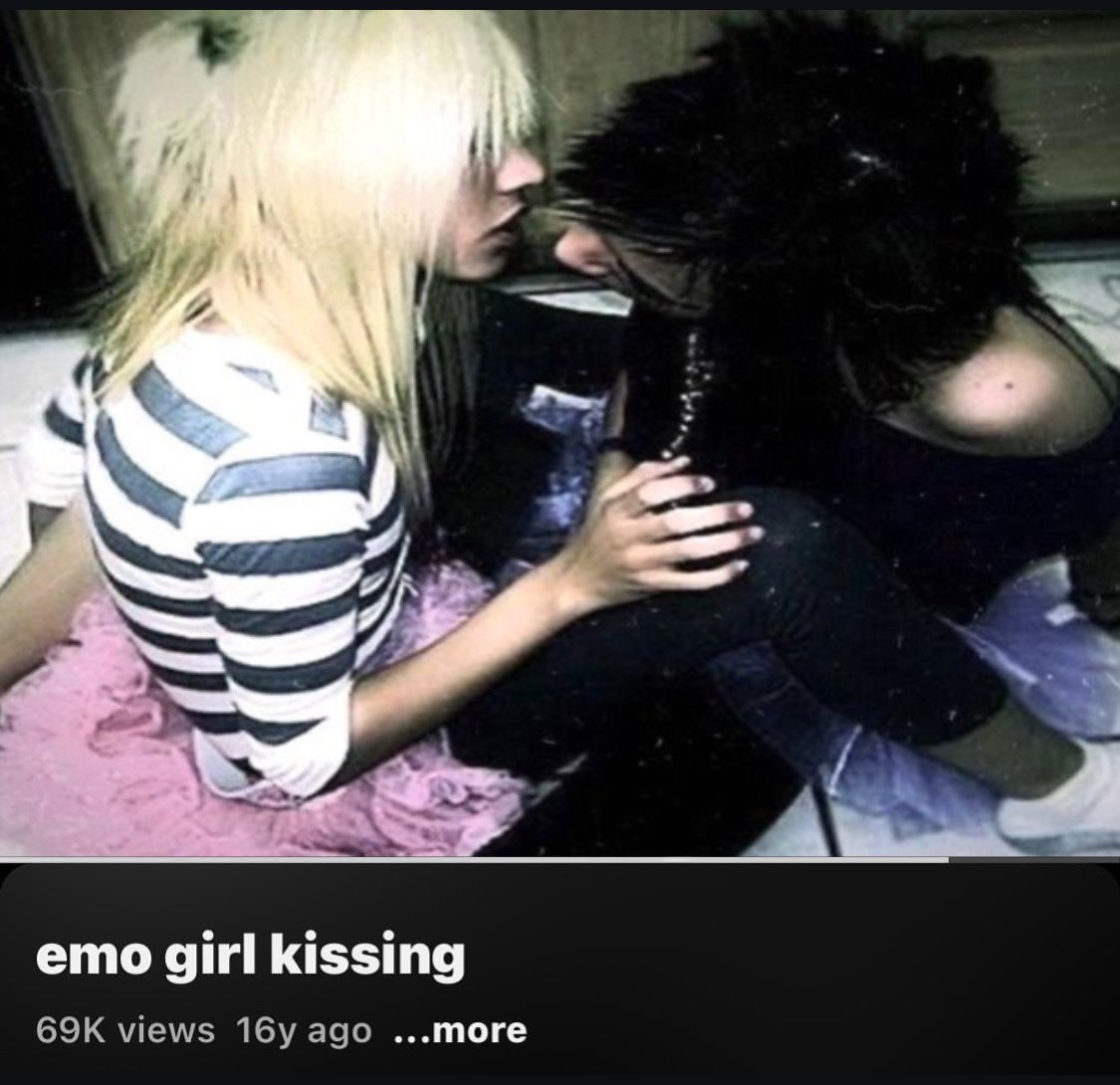 EM0 FRE☆KKS (@em0kks) on Twitter photo 