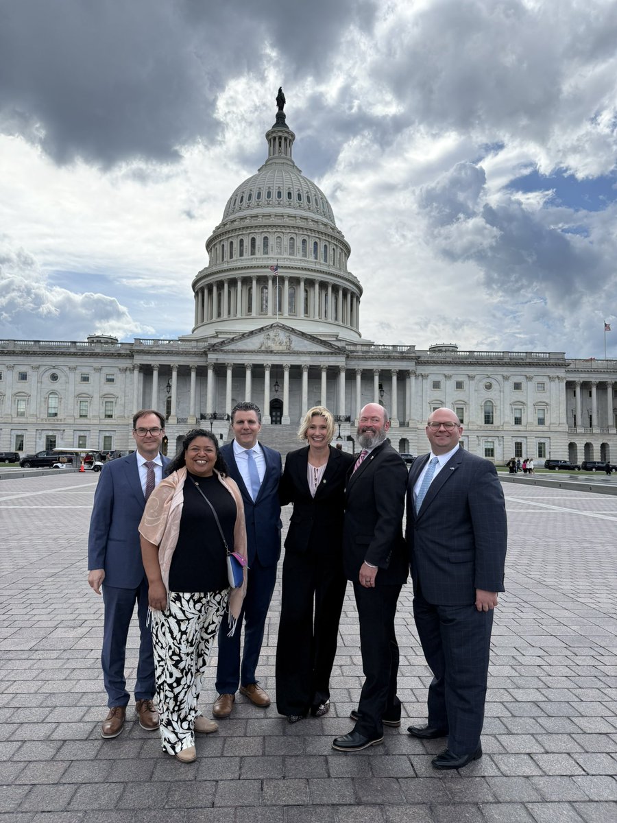 Brian M Litchfield tweet media