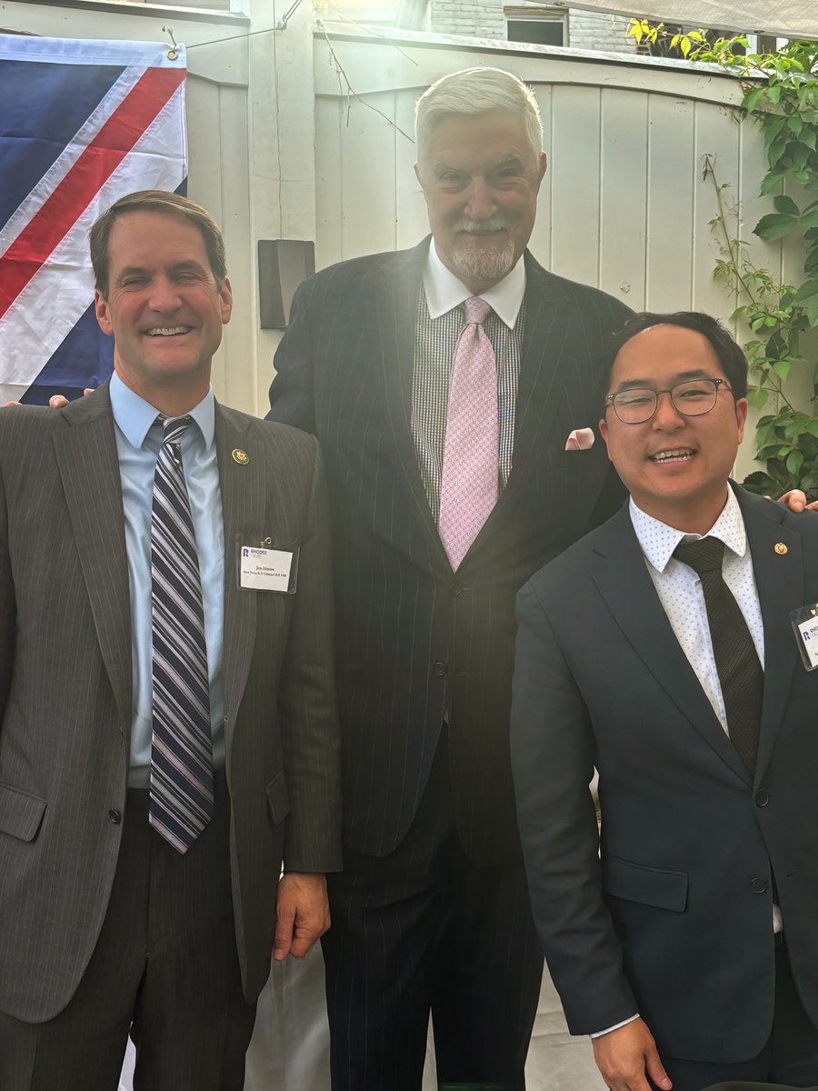 TomMcMillen611's tweet image. Delighted to host a remarkable group of local Rhodes Scholars last night—including Senator Andy Kim (@AndyKimNJ) and Rep. Jim Himes (@jahimes) —who exemplify a commitment to public service and ‘fighting the world’s fight.’ @rhodes_trust
