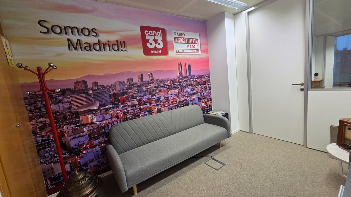 Julio de la Fuente (@juliodirecto) on Twitter photo Hoy en Cambia Madrid <a href="/CANAL33/">Canal 33 Madrid</a> Entrevista al alcalde de <a href="/AytoSerraValle/">AytoSerranillosValle</a>, <a href="/ivanfernandez21/">Iván Fernández Heras</a>;Tertulia sobre apagón, 2 de Mayo y jornada laboral con <a href="/LuisAsua/">Luis Asúa</a> <a href="/FernandoFanego/">Fernando Fanego</a> <a href="/Anairmoslares/">Ana Ruiz</a> y <a href="/garcialpa/">Patricia García</a>. Y charlaremos de pobreza infantil con el coordinador de <a href="/compassionES/">Compassion España</a>, David Bea Hoy en Cambia Madrid <a href="/CANAL33/">Canal 33 Madrid</a> Entrevista al alcalde de <a href="/AytoSerraValle/">AytoSerranillosValle</a>, <a href="/ivanfernandez21/">Iván Fernández Heras</a>;Tertulia sobre apagón, 2 de Mayo y jornada laboral con <a href="/LuisAsua/">Luis Asúa</a> <a href="/FernandoFanego/">Fernando Fanego</a> <a href="/Anairmoslares/">Ana Ruiz</a> y <a href="/garcialpa/">Patricia García</a>. Y charlaremos de pobreza infantil con el coordinador de <a href="/compassionES/">Compassion España</a>, David Bea