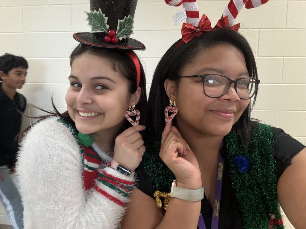 Shoutout to my amazing math teammate - a BT2 who’s already teaching like a seasoned pro! 💪🏽📐 She’s creative, dedicated, and brings so much heart to our team. I’m so grateful to work alongside her. Happy Teacher Appreciation Week! 🍎💛 #TeacherAppreciationWeek #MathBesties