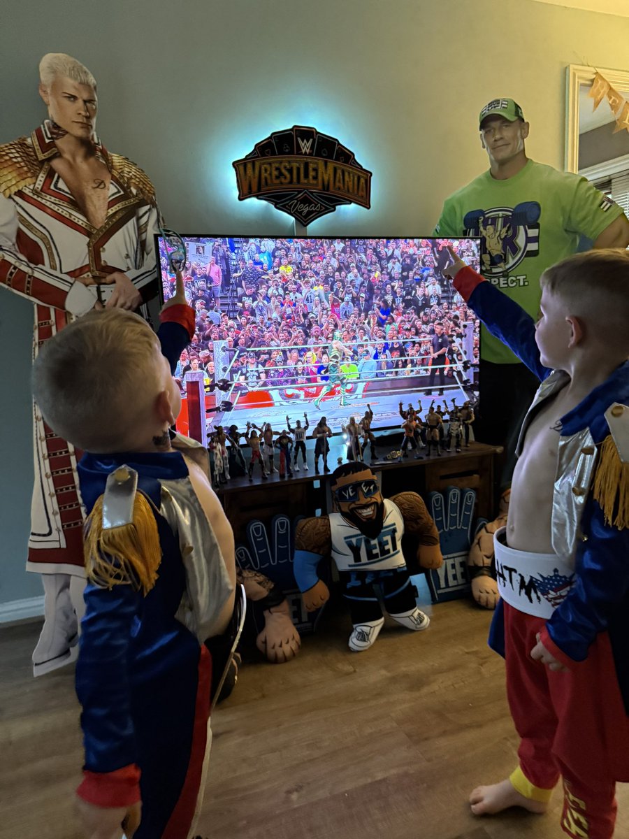 barrylowrie's tweet image. - the boys loved easterMANIA 🐰 though it may have ended in tears due to @JohnCena 👋🏻 cheating @CodyRhodes 💙
#Wrestlemania #JohnCena #CodyRhodes
My boy got revenge on the 2k25 game! 💪🏻 🏴