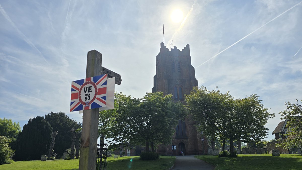 Commemorating the 80th anniversary of VE Day in our town centres 🇬🇧

Today Brentwood Connected member businesses across Brentwood, Shenfield and Ingatestone remember those who made the ultimate sacrifice and fought for the freedom we enjoy today.

#VE80