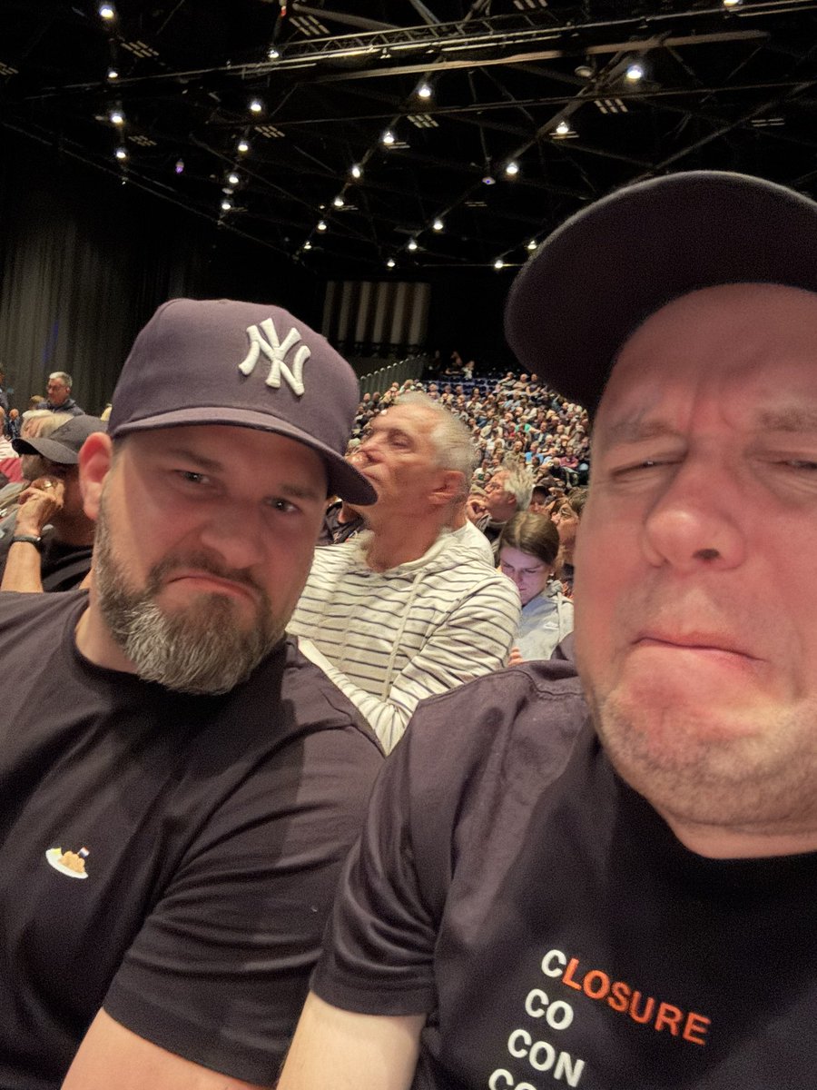 Avondje <a href="/StevenWilsonHQ/">Steven Wilson</a> bij de oosterburen👌🏻