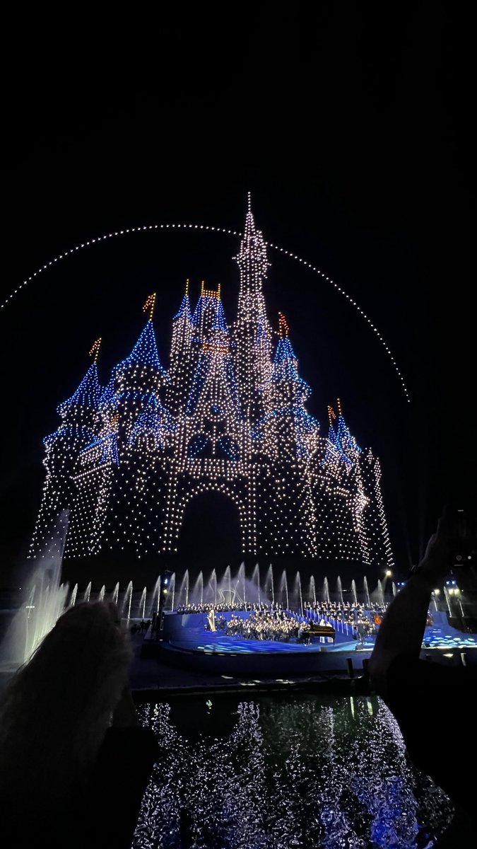 ArtistA7med's tweet photo. Disneyland Abu Dhabi ✨ https://t.co/JBiSFQg1nq
