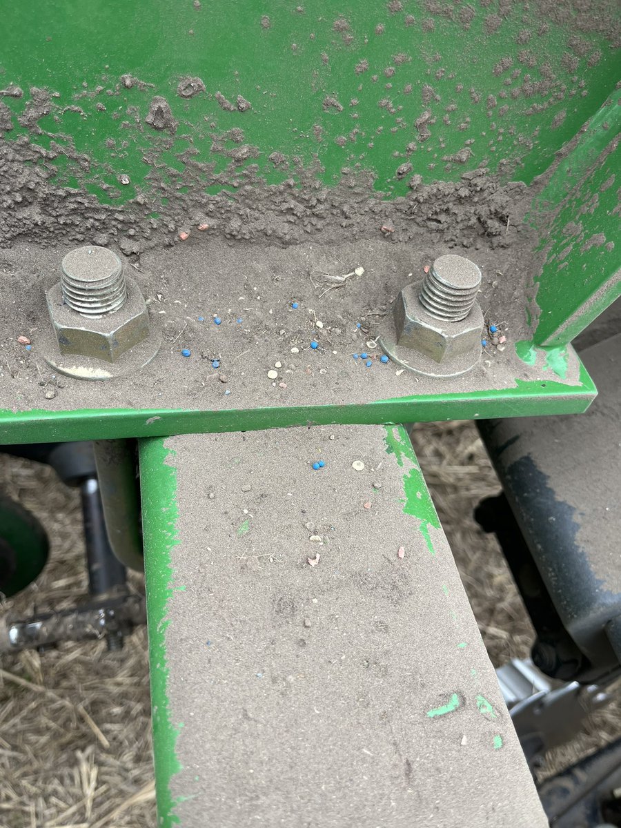 I’ve reached the point in #plant25 where I need to keep some spare hose and a roll of gorilla tape handy for quick field fixes🤦🏻‍♂️

#shouldhavepreparedbetter