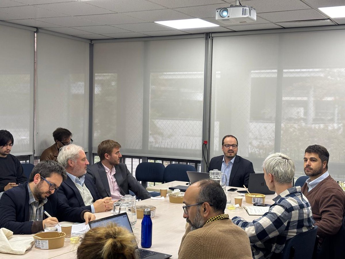 icp_uc's tweet image. [Seminario ICP] 📌Carsten-Andreas Schultz (@CUP_PoliSci) fue el encargado de exponer en una nueva versión de nuestro ciclo de seminarios: “La existencia de derechos paralelos, en comunidades indígenas, chocó con la creación de repúblicas en Latinoamérica, en el siglo XIX&quot;.