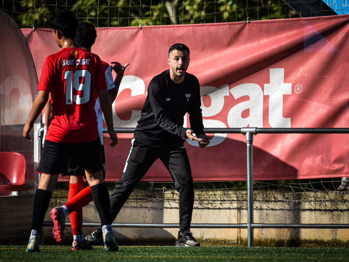 El secreto no está en hacer más. Está en hacer las cosas sencillas mejor que nadie.