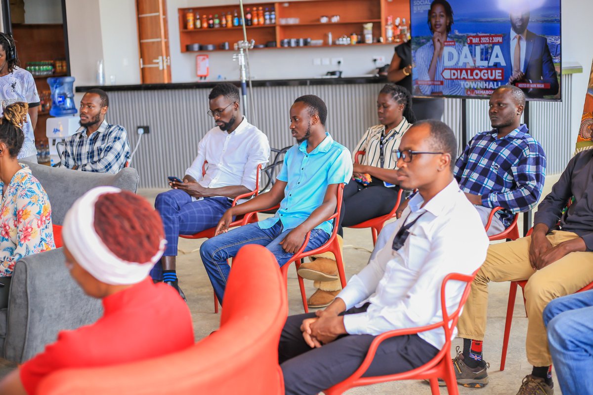 The Civic Voice was in the lakeside City of Kisumu for yet another powerful installment of its townhall discussion seeking to ignite meaningful conversations on youth engagement  in the civic and political space. <a href="/AINoormohamed/">Abdul Noormohamed</a> 

Watch:
youtube.com/watch?v=PWin5z…