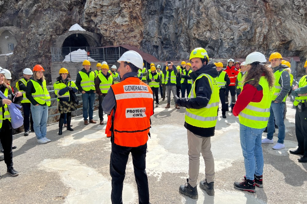 Enel Green Power España organitza la Jornada de divulgació del Pla d’emergència de les preses de Baserca i Llauset, al Pirineu. La foto (facilitada per Endesa) mostra un moment de la jornada d'avui.