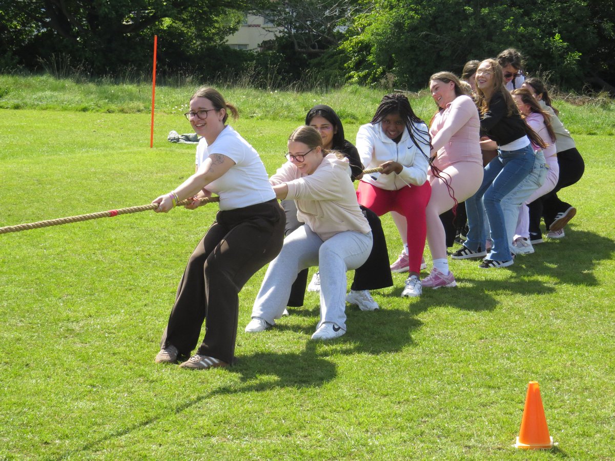 Competition was at an all time home high during Tug of War at Fun Day yesterday. Everyone pulled it together - literally - for bragging rights and cheers! 🎉🥳