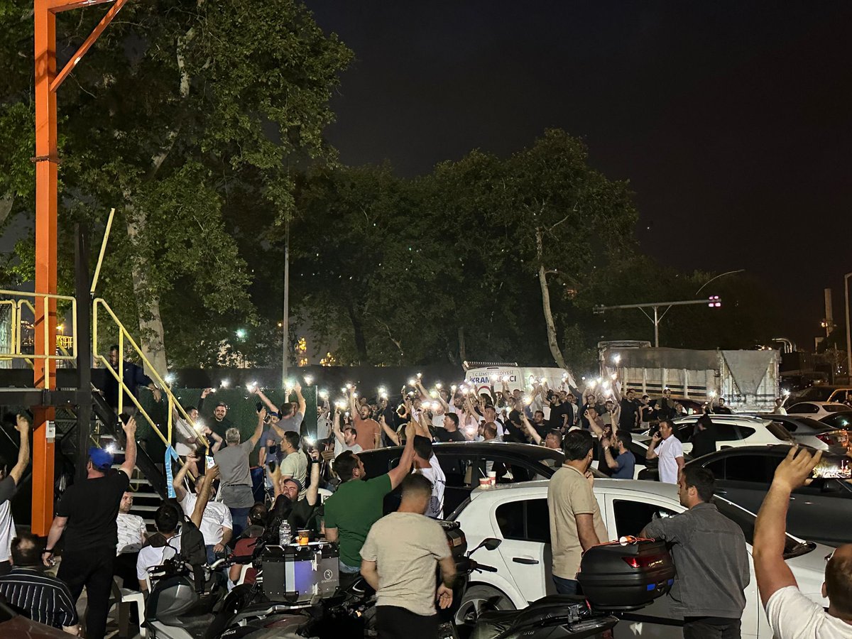 #tuprsiscisidireniyor