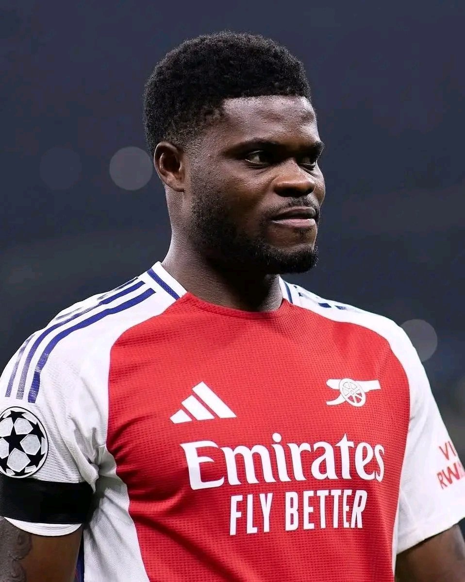 He is back

Come On You Gunners.

Arsenal 4-1 PSG
