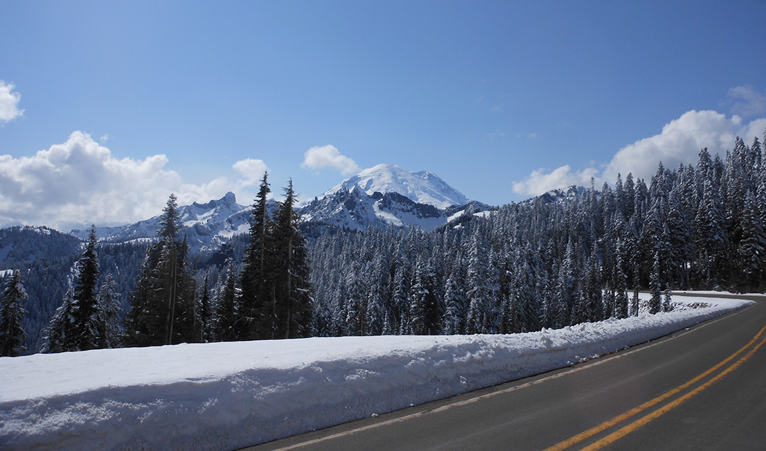 visitmtrainier's tweet photo. Want mountain views without the climb? Weather permitting, Chinook & White Pass Scenic Byways could reopen by Memorial Day weekend. Miles of views. And Mount Rainier front and center. Start planning your summer road trips. #VisitRainier #ChinookPass #WhitePass #ScenicDrives https://t.co/pwKBbUJNvf