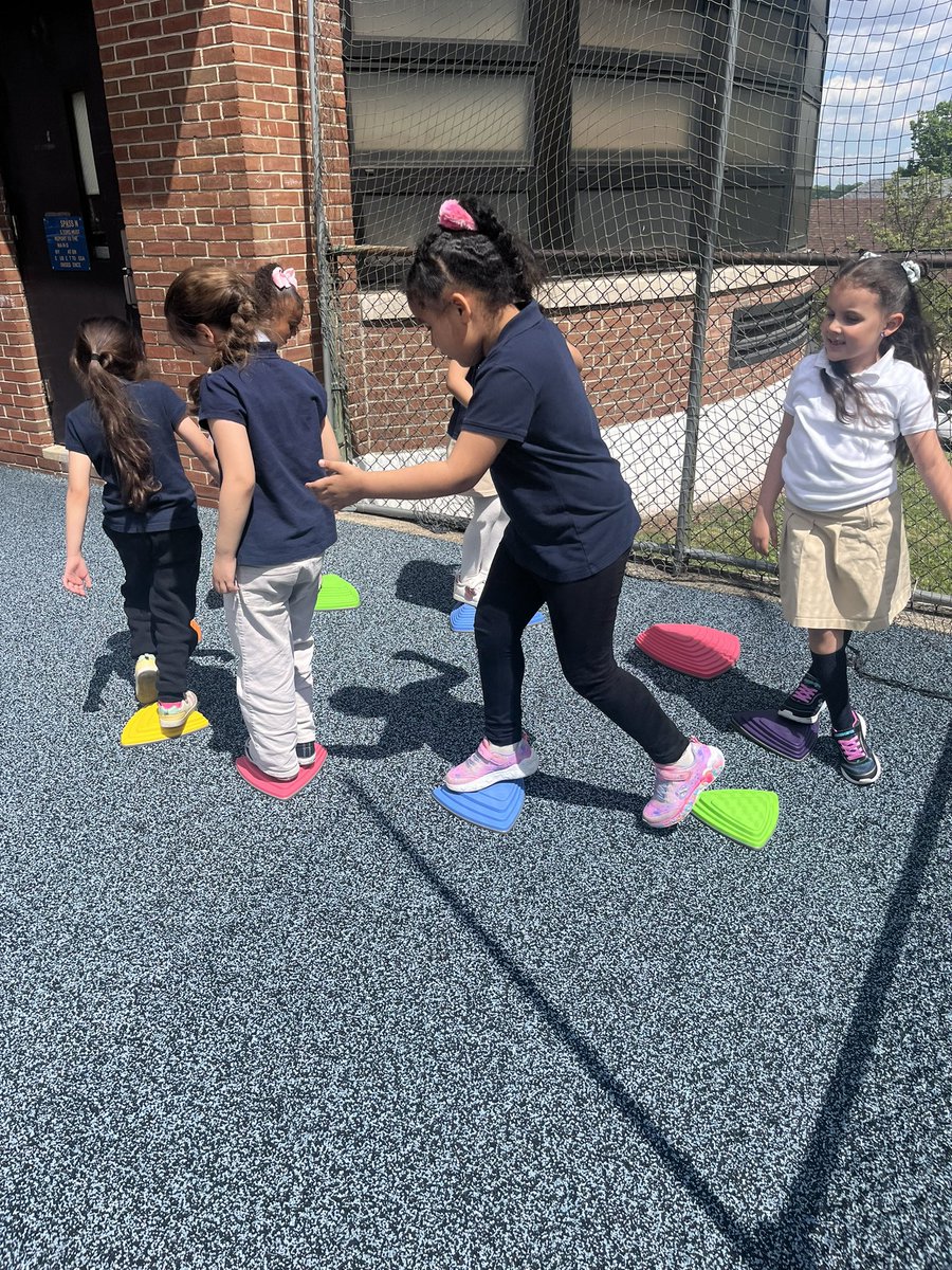 We released our butterflies and enjoyed some gross motor time outside on this beautiful day. 🦋🛝