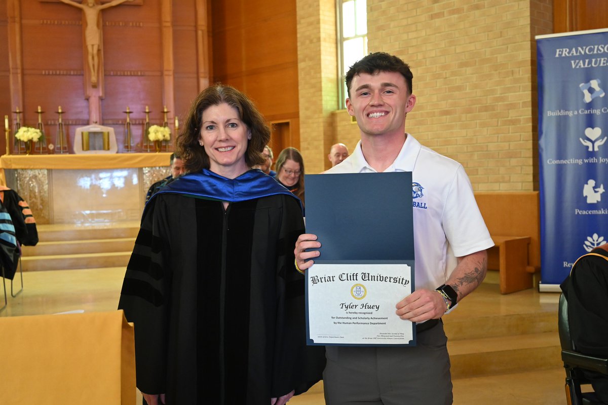 Shout-out to Early College Academy alum Tyler Huey for Outstanding and Scholarly Achievement Award in Human Performance at Briar Cliff University! #ThisIsUsCB #AchieveMore <a href="/TJHighSchool_CB/">Thomas Jefferson High School</a> <a href="/CliffBaseball/">Briar Cliff Baseball</a> <a href="/TJHSAthletics/">Jacket Athletics</a> <a href="/briar_cliff/">Briar Cliff</a>