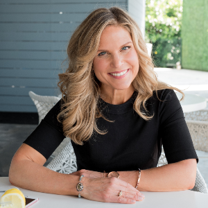 GeorgetownITL's tweet photo. Meet Jen Wood, MA, PCC, NBC-HWC, faculty for our certificate in Health & Wellness Coaching. National Board Certified Health & Wellness Coach, industry health leader... https://t.co/X3ZFTdnWPs
#HealthAndWellness #Health #Coaching #HealthCoach #GeorgetownUniversity #GeorgetownSCS https://t.co/fm3XgzwxKZ