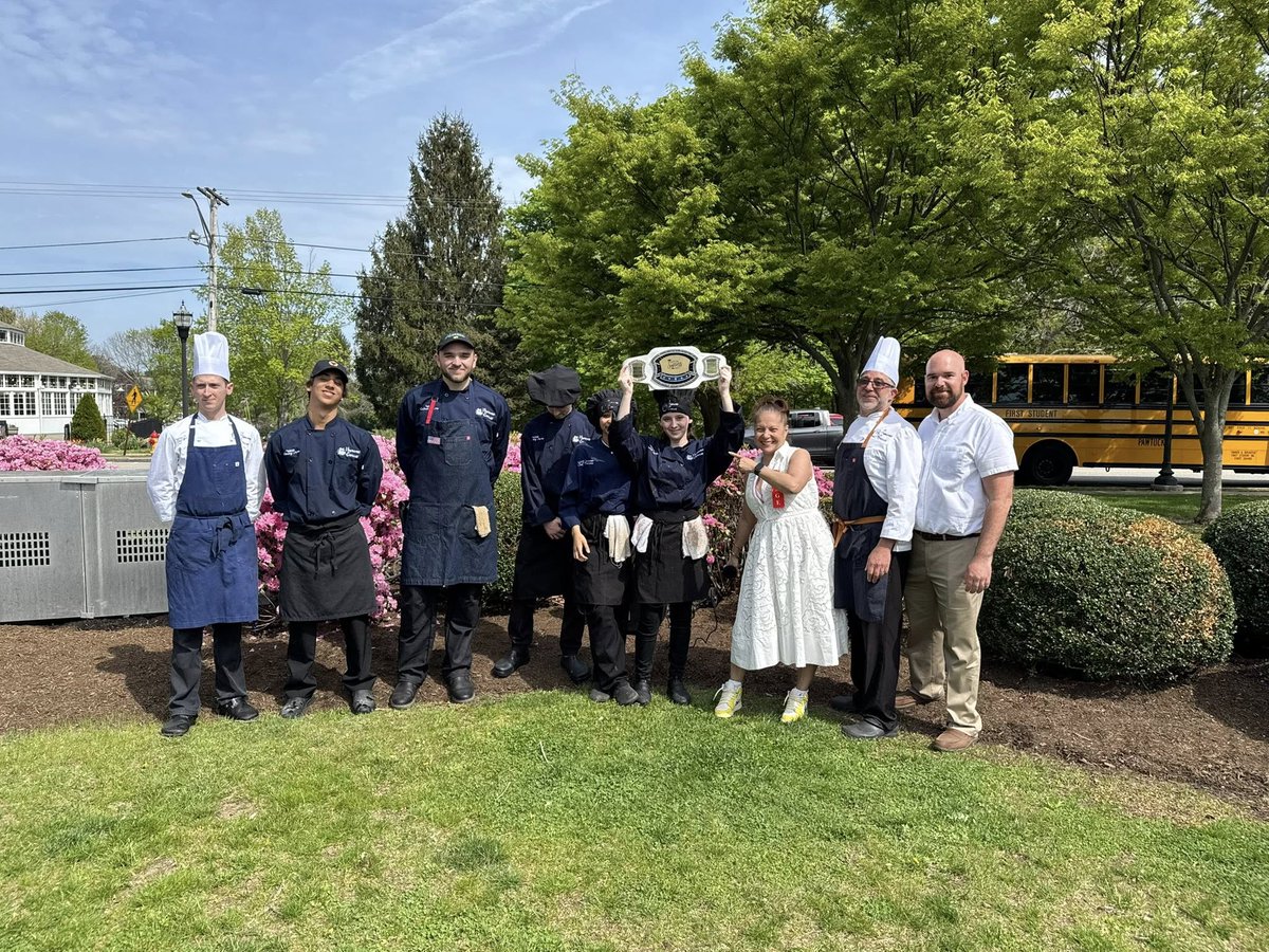 RIDeptEd's tweet image. ICYMI: On Saturday, RIDE hosted the second annual #MenuForSuccess Student Food Truck Roundup. Congratulations to @Eprovhighschool’s Townie Tailgate &amp;amp; @WPSBulldogs Highland Grille! See all the photos here: bit.ly/4jTZlNl
