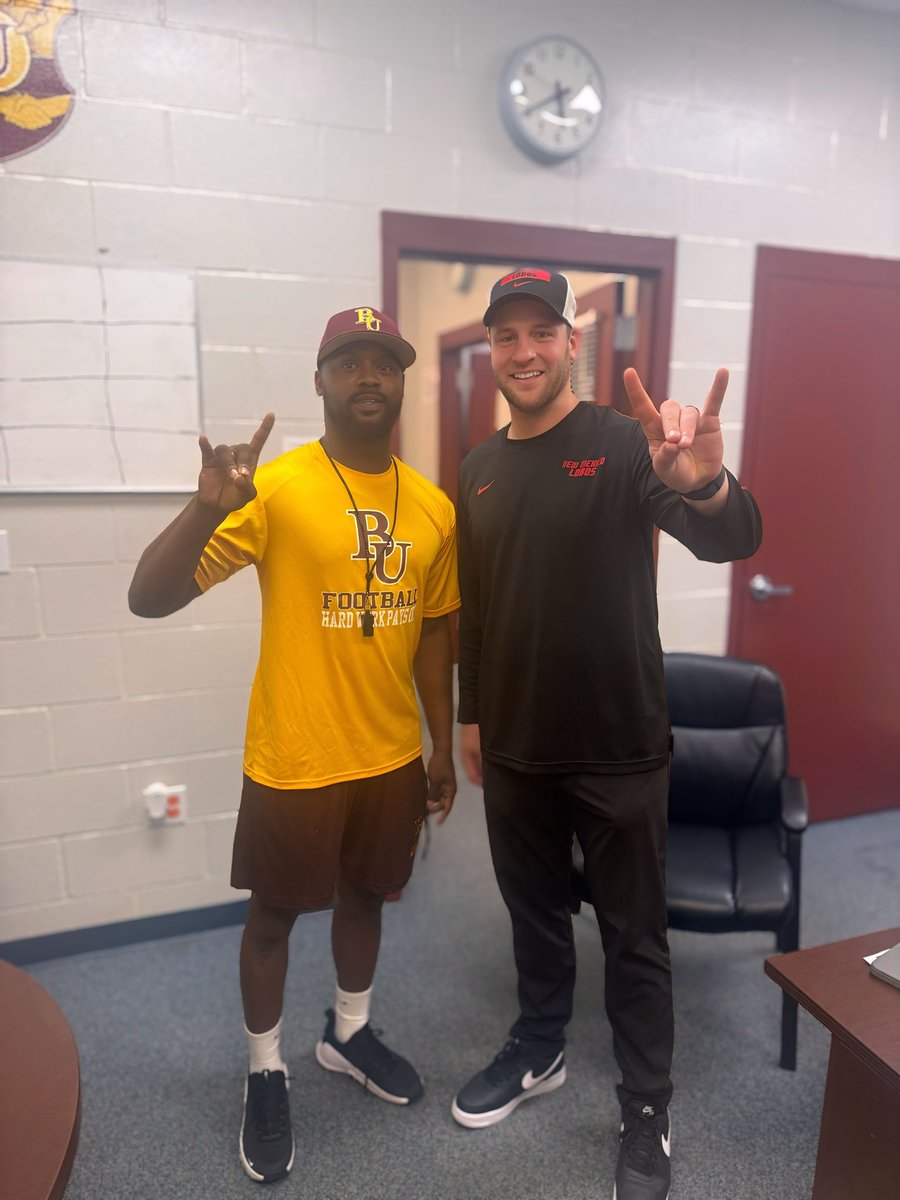United Timberwolves 🏈 (@bmtunitedftbl) on Twitter photo Big thanks to <a href="/CoachBignell/">Clay Bignell</a> , Safeties Coach for <a href="/UNMLoboFB/">New Mexico Football</a> for stopping by today and taking the time to recruit our student-athletes.
#FindAWay
#RecruitBU Big thanks to <a href="/CoachBignell/">Clay Bignell</a> , Safeties Coach for <a href="/UNMLoboFB/">New Mexico Football</a> for stopping by today and taking the time to recruit our student-athletes.
#FindAWay
#RecruitBU