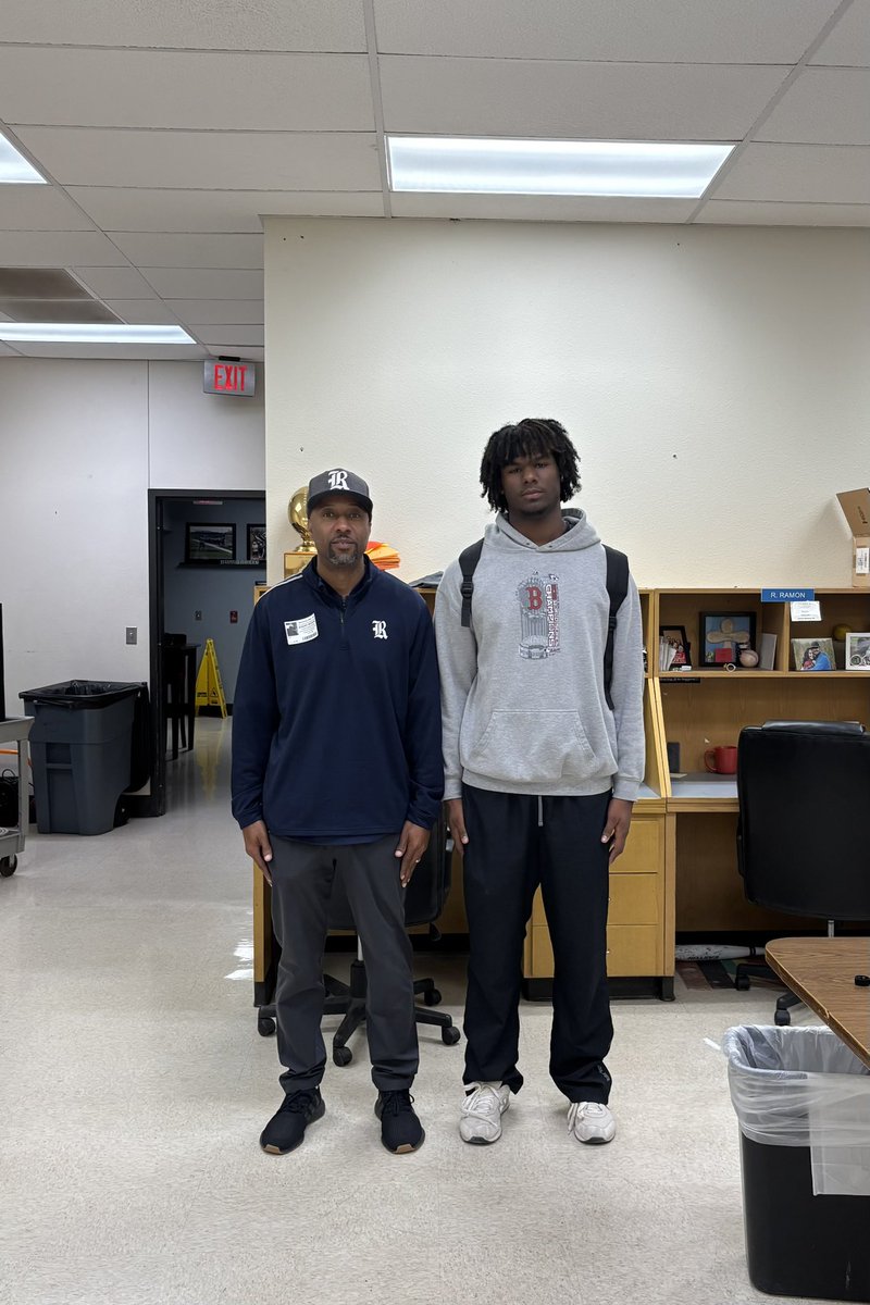 Monterey HS Athletics (@monterey_sports) on Twitter photo Thank you @coachmodkins for coming to see the Plainsmen and having a visit with <a href="/JavionRamonn/">javion ramon</a> Thank you @coachmodkins for coming to see the Plainsmen and having a visit with <a href="/JavionRamonn/">javion ramon</a>