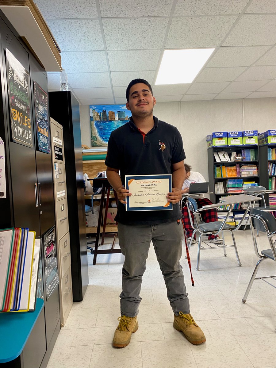 Paola De Avila tweet media