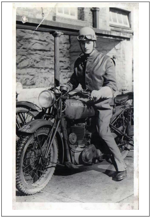 curraghhistory's tweet image. In September 1939, just days after the state of emergency was declared, there was a bad day for the Irish Army when three dispatch riders lost their lives in training. The accidents occurred in South Kildare, not too far from the Curragh Camp.
curragh.info/archives/Dispa…