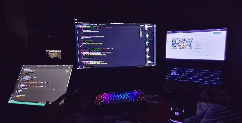 D_SwainX's tweet image. Throwback to when @hack4bengal submission had us in full tension mode, telling end-sems, &apos;bhai, exam wagera toh hote rahenge, pehle project deploy kardete hne&apos; 😜 
 #HackathonVibes #Hackathon #Hack4Bengal #Code