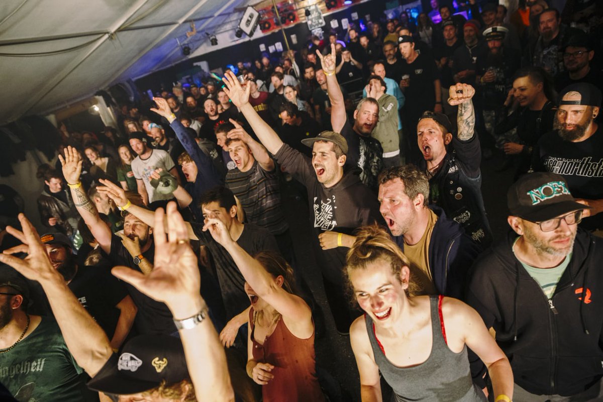 💥 Dissabte passat vam ser al festival Mad Muni de Saanen (Suïssa) i va ser bestial!

📲 Recordeu que teniu els àlbums de tots els concerts al nostre canal de Telegram! ▶️ t.me/ebriknight