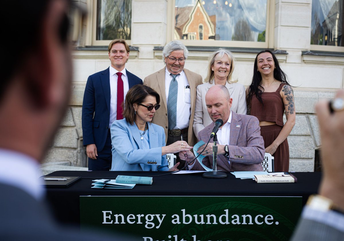 WATTCoalition's tweet image. HB 212 took effect on May 7, requiring large utilities to study the cost-effectiveness and deployment timelines of solutions like #DynamicLineRatings, #AdvancedPowerFlowControl, and #TopologyOptimization when proposing transmission expansions. #GETs #GridEnhancingTechnologies