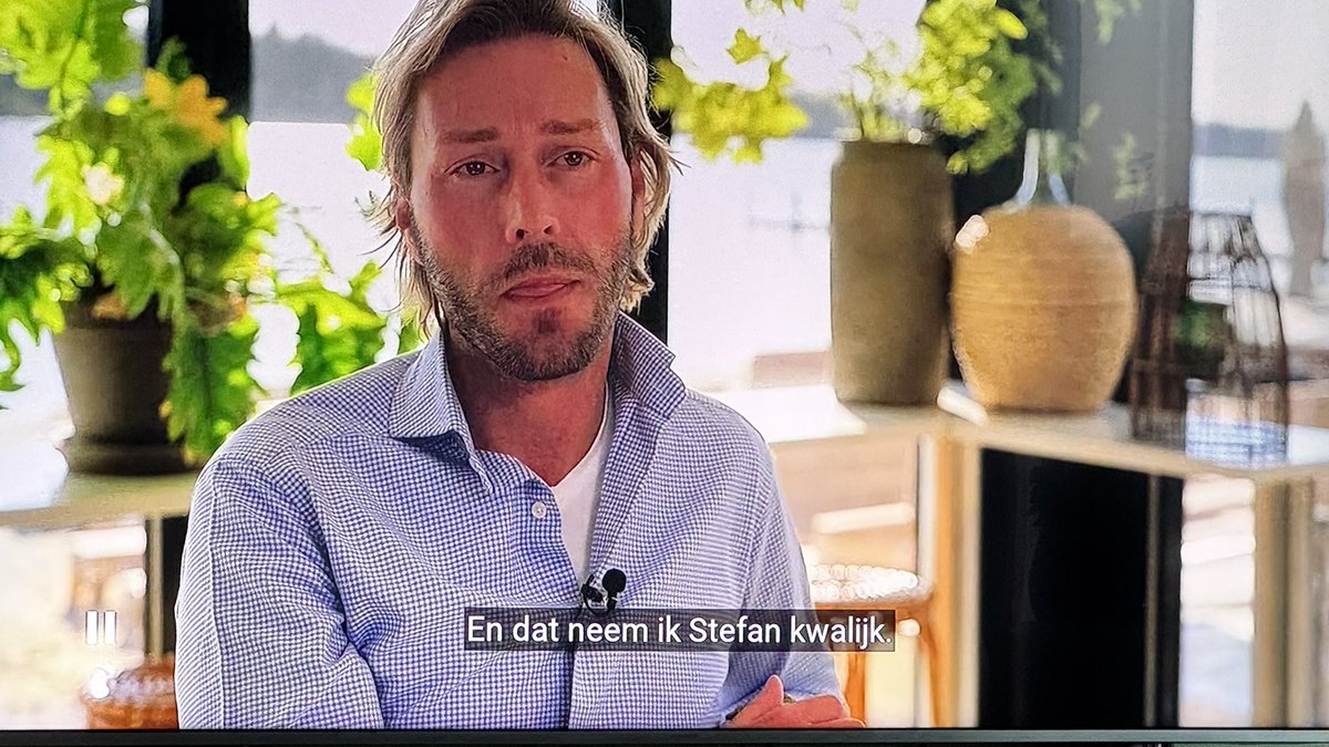 motormuizzie's tweet image. #mafsvooruit

#dennis 🤮 neemt het  #Stefan kwalijk hoe het is afgerond, en hij heeft er alles aan gedaan (zelfs zijn moeder geappt😂). In werkelijkheid was hun face time gesprek weer de grote "dennis is zo zielig show". wat een galbak die Dennis  #mafs #mafsnl