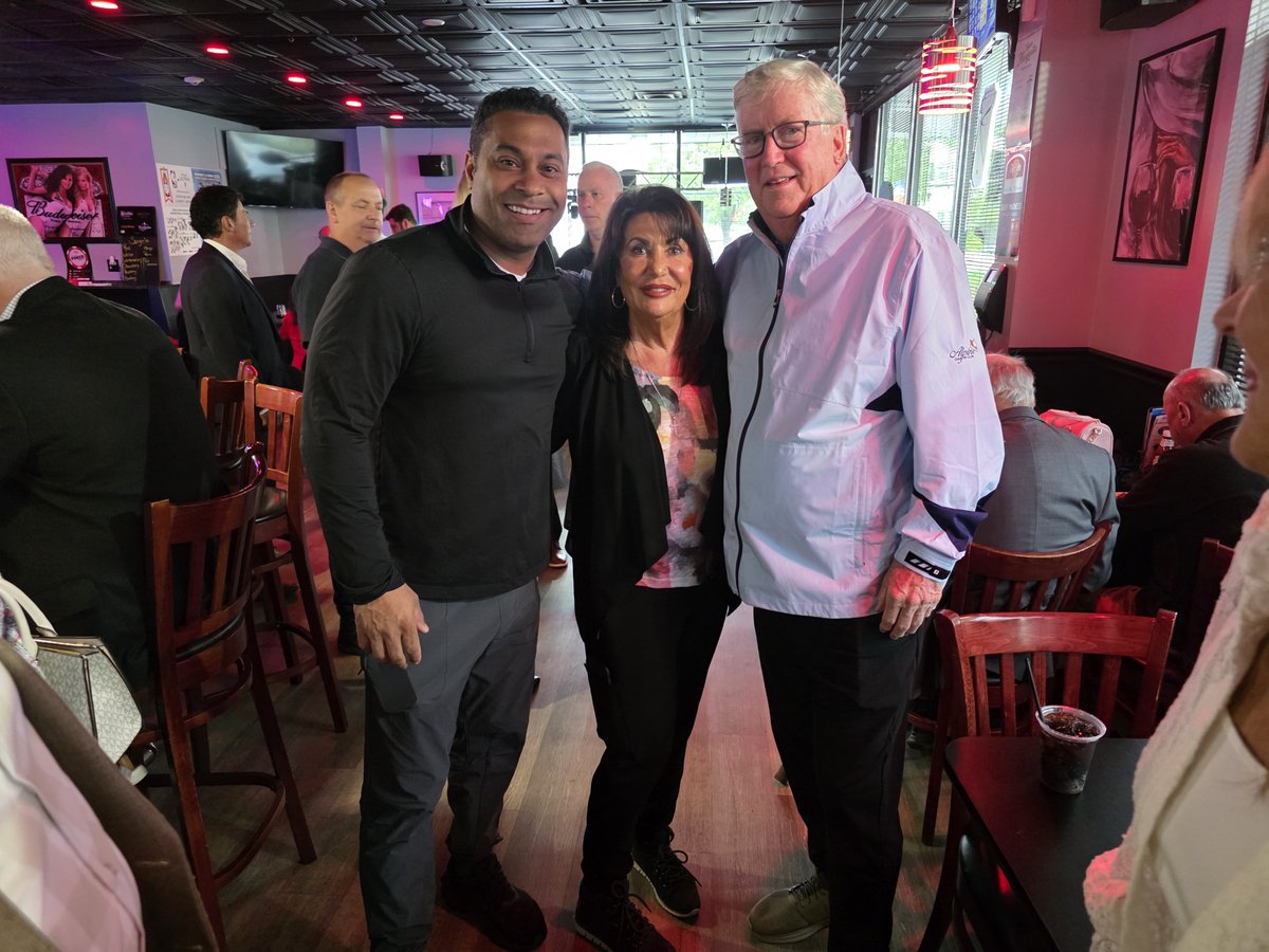 CharleneLimaRI's tweet image. Bipartisanship at my fundraiser with Mayor Hopkins and my Councilman Andy Andujar. Cranston residents first politics second!! Great night!