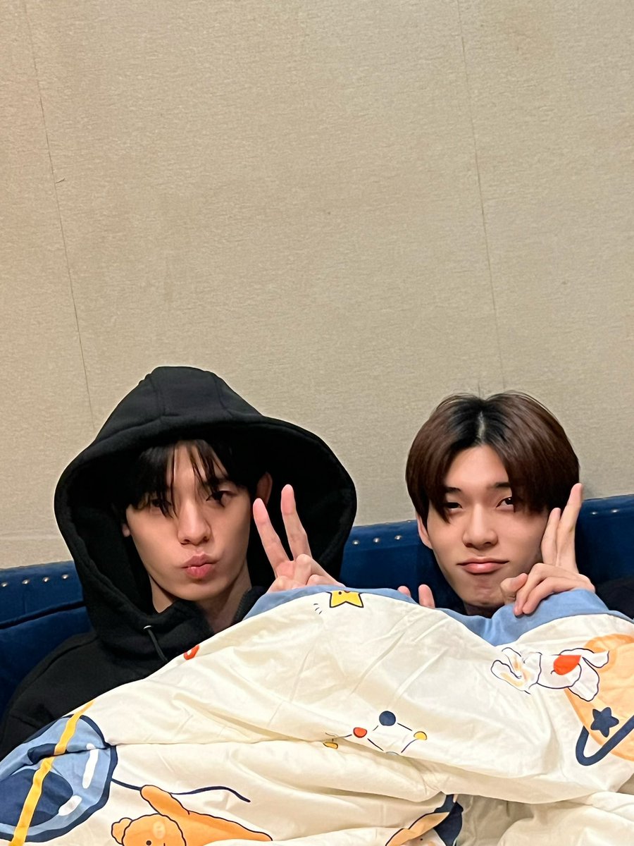 เบ้บบาดีบั้บบู้ 🦦 tweet media
