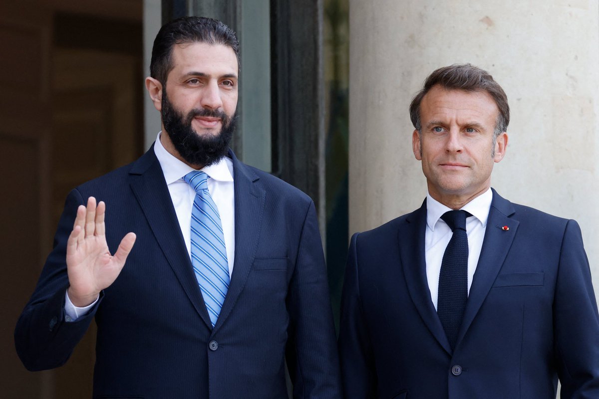 Quelle honte, on reçoit des hipsters à l’Elysée avec nos impôts.