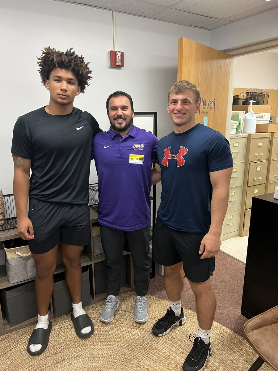 Niko Castillo 🌟 (@nikocastillo_14) on Twitter photo Thank you <a href="/CoachMCordova/">Mike Cordova</a> for coming down for a great conversation!! Can’t wait to get on campus next month!!!
<a href="/farrmj/">mike farr</a> <a href="/DJKoulianos_/">DJK</a> <a href="/CoachPlungasJMU/">Dave Plungas</a> Thank you <a href="/CoachMCordova/">Mike Cordova</a> for coming down for a great conversation!! Can’t wait to get on campus next month!!!
<a href="/farrmj/">mike farr</a> <a href="/DJKoulianos_/">DJK</a> <a href="/CoachPlungasJMU/">Dave Plungas</a>