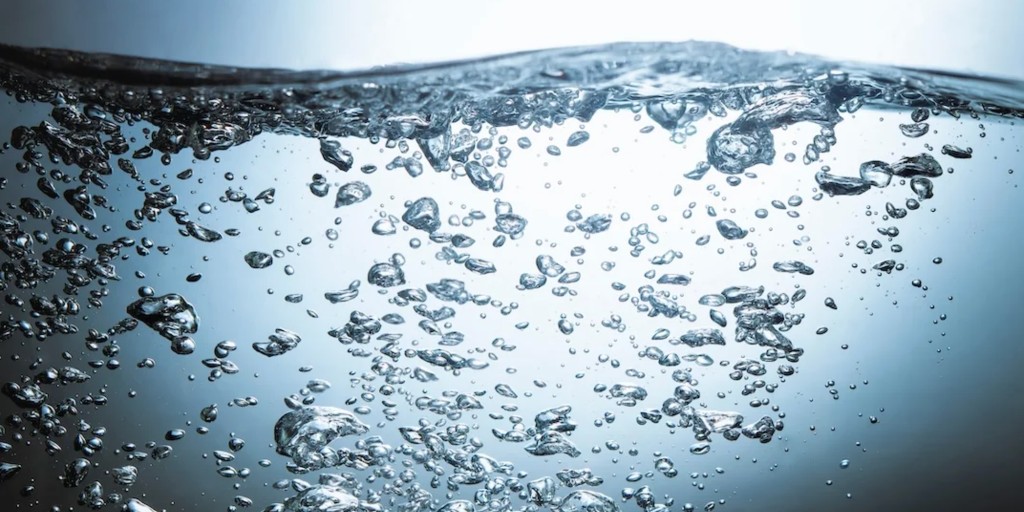 RiceCEVE's tweet image. PFAS — used in foams, cookware & more — have polluted water worldwide. @RiceUniversity researchers propose catalytic solutions to break them down.
👉 Read more: news.rice.edu/news/2025/new-…