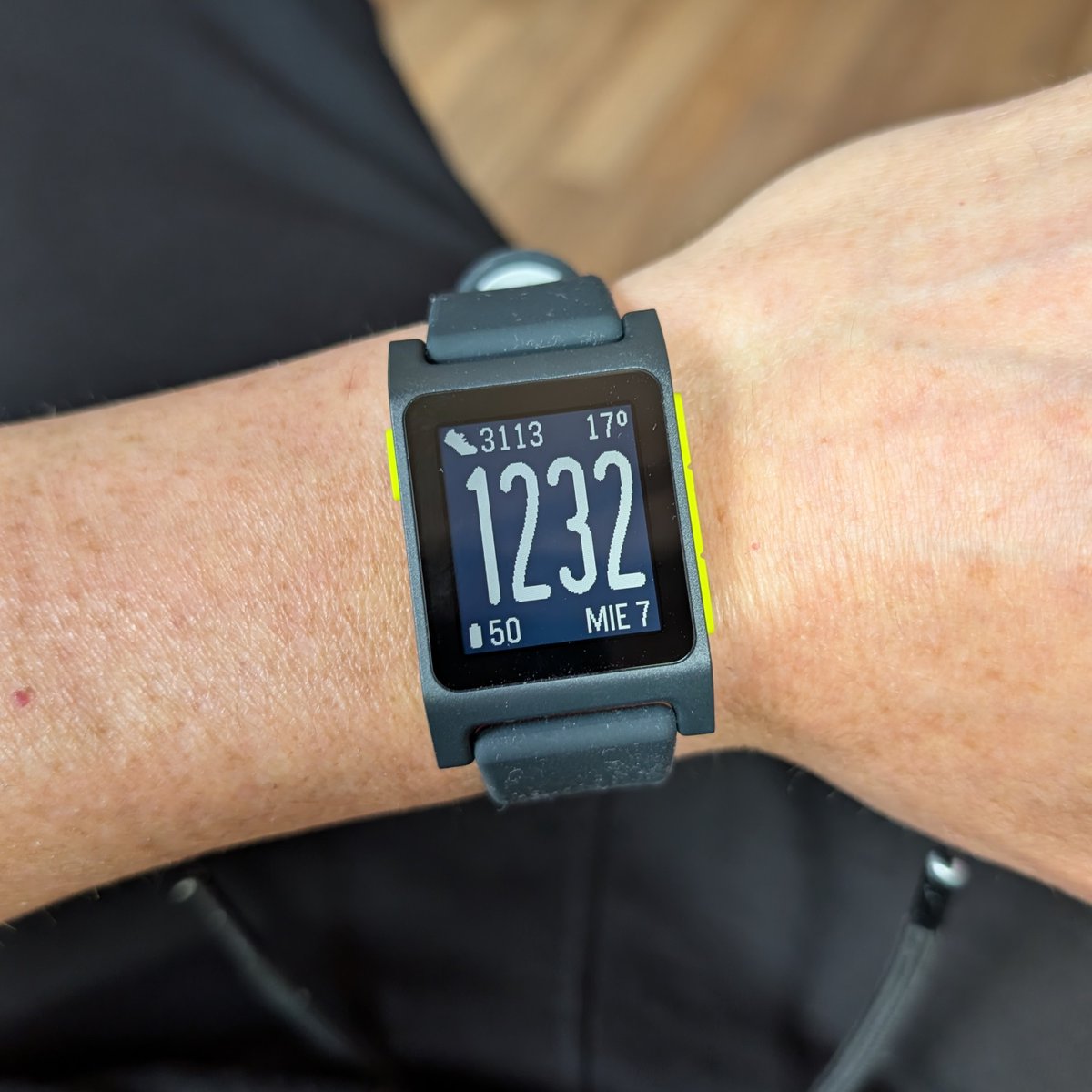 dp_faces's tweet image. New watchface Tall running on b&amp;amp;w Pebble 2, also fully compatible with the upcoming new watch Pebble Core 2 Duo!

apps.rebble.io/en_US/applicat…

#pebble #repebble #core2duo