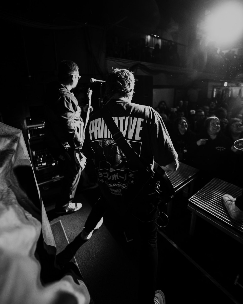 Archetypes Collide (@atypescollide) on Twitter photo Nearing the end of this incredible tour with <a href="/fameonfire/">Fame on Fire</a> and @halocene. Chicago tonight.
📸: <a href="/jamescoffmann/">James Coffman</a> Nearing the end of this incredible tour with <a href="/fameonfire/">Fame on Fire</a> and @halocene. Chicago tonight.
📸: <a href="/jamescoffmann/">James Coffman</a>