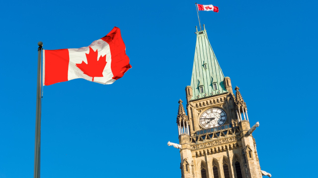 How will a Mark Carney-led Liberal government confront U.S. tariffs and other economic challenges? RSM Canada economist Tu Nguyen breaks down what you need to know following the federal election: rsm.buzz/3F6wLZT